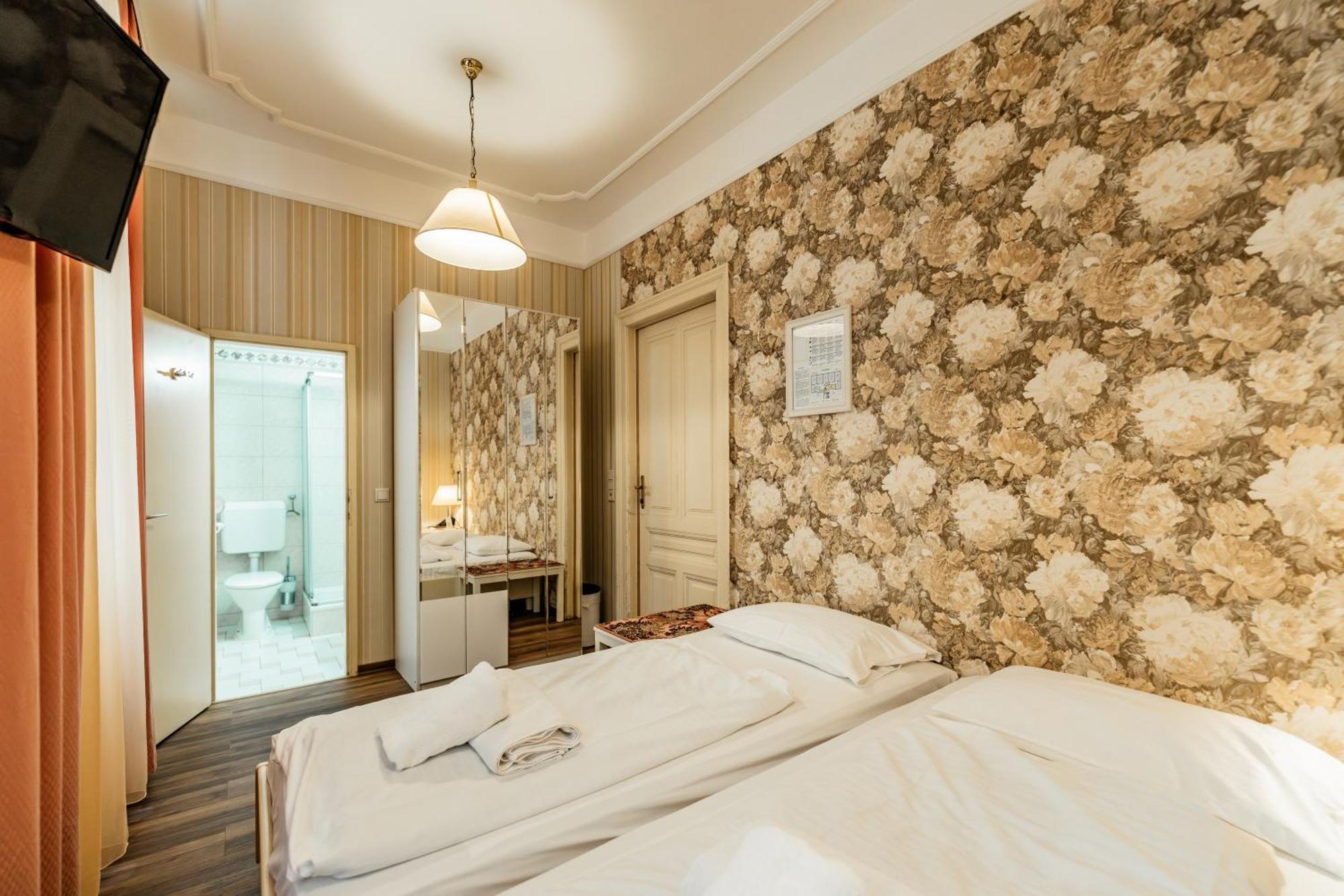 Hotel Pension Baronesse Bécs Kültér fotó