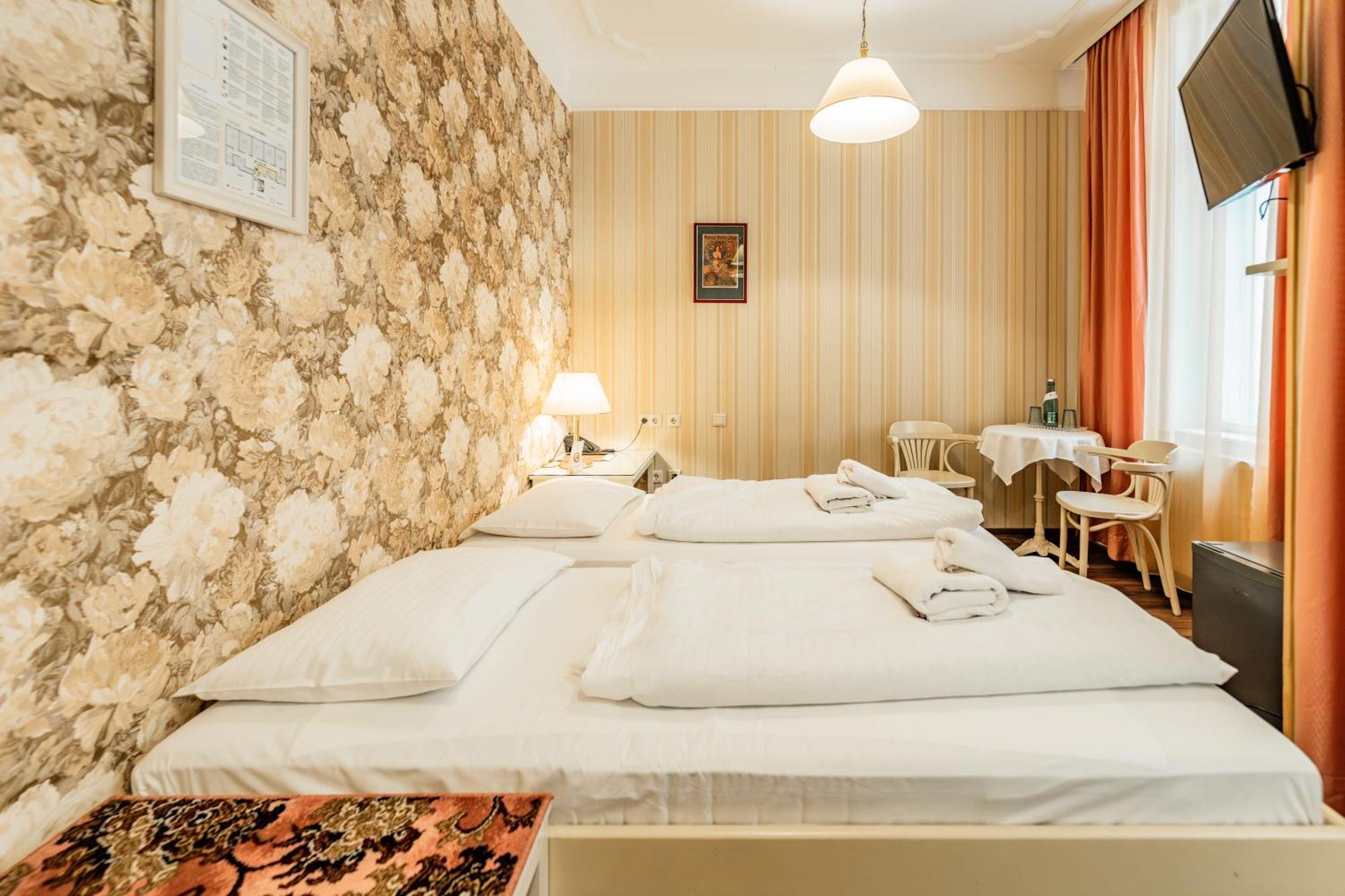 Hotel Pension Baronesse Bécs Kültér fotó