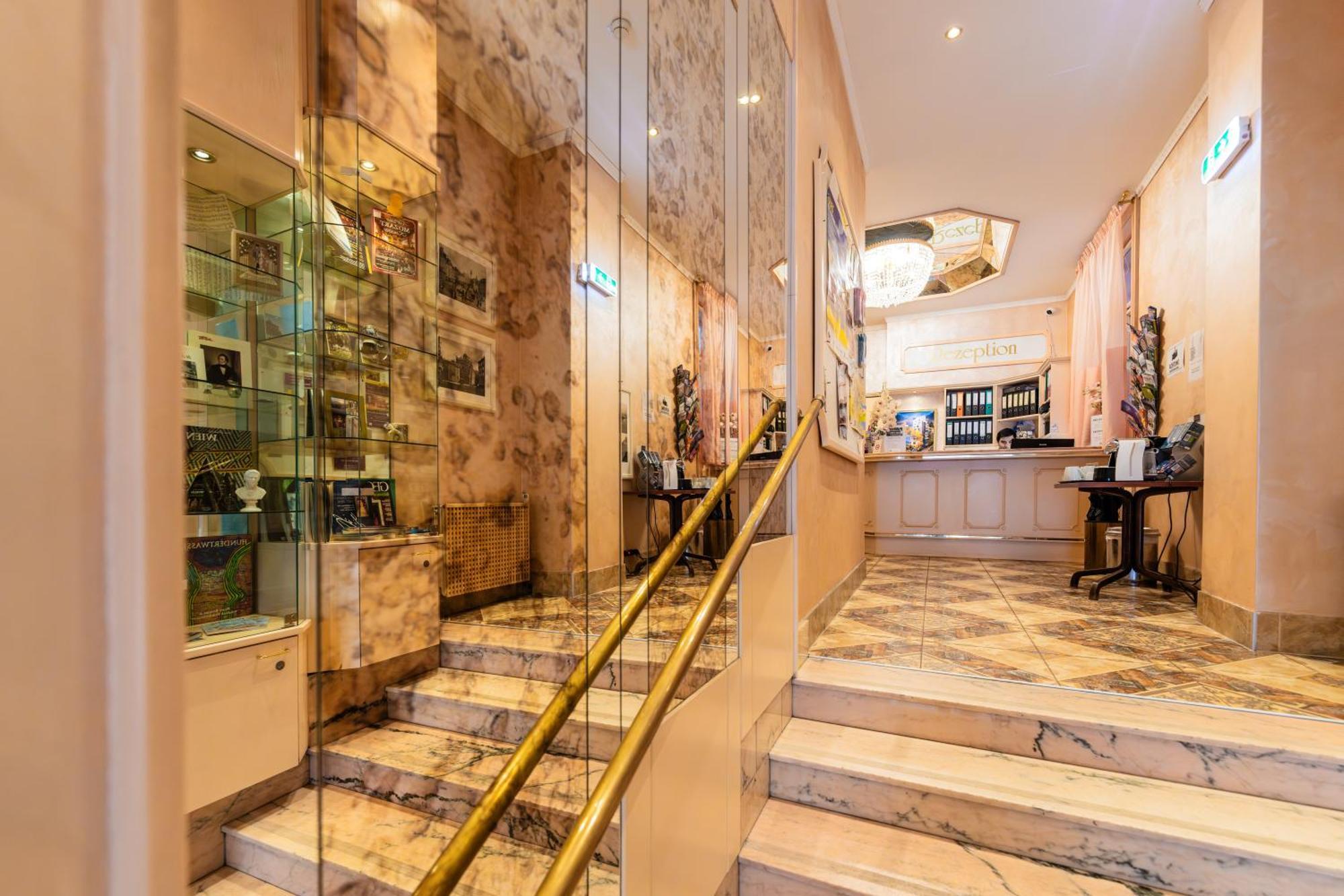 Hotel Pension Baronesse Bécs Kültér fotó