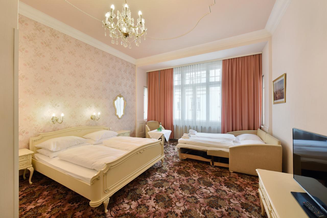 Hotel Pension Baronesse Bécs Kültér fotó
